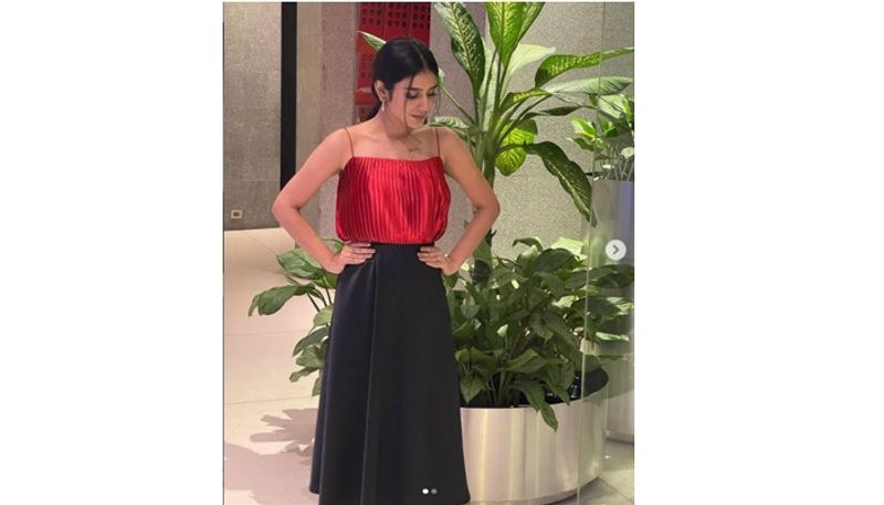 Onam Special5 looks of Priya Prakash Varrier in Pattu Pavadai and Kasavu saree RCB