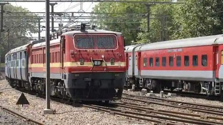 Indian Railways will run special trains from 25th august, see here full time table Indian Railways will run special trains from 25th august, see here full time table
