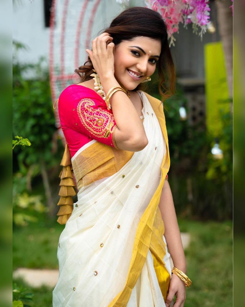 athulya and aparna balamurali onam special photos