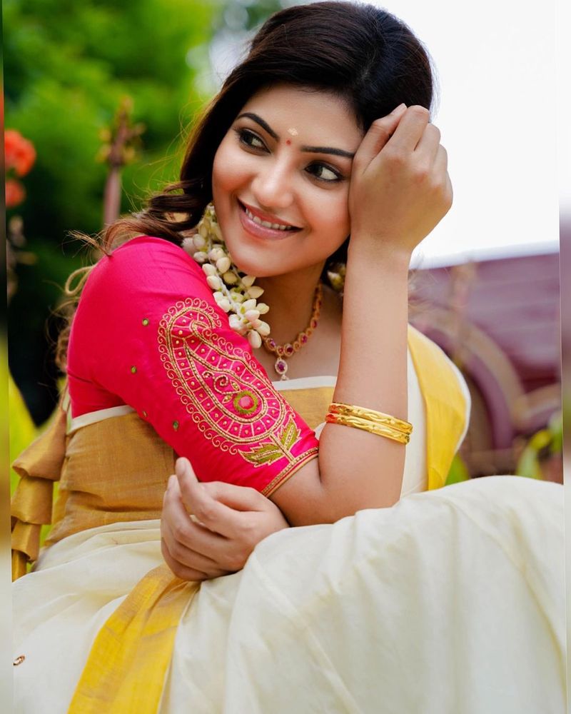athulya and aparna balamurali onam special photos