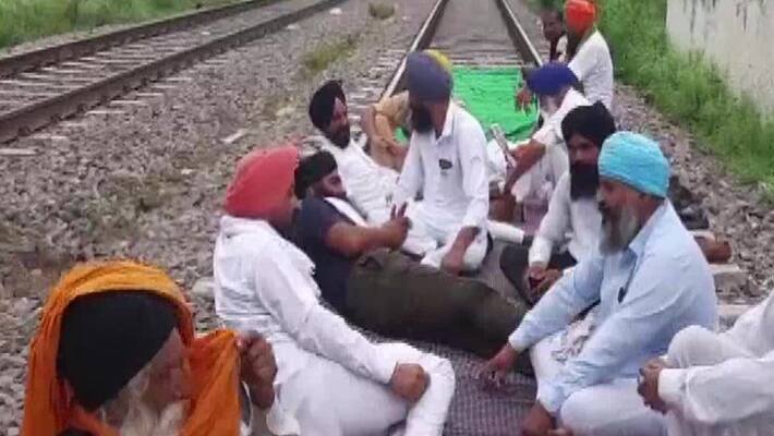 50 trains cancelled affected as farmers protesting sugarcane price hike block rail tracks 50 trains cancelled affected as farmers protesting sugarcane price hike block rail tracks