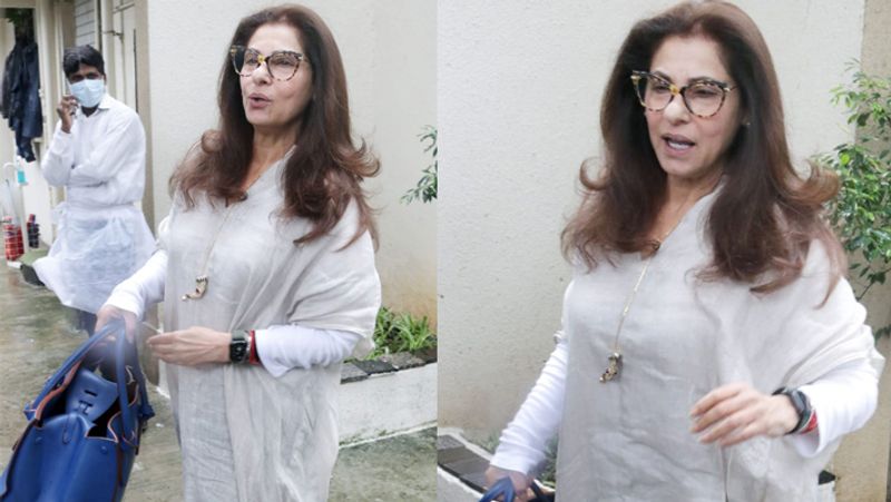 Hema Malini, Bhagyashree and Dimple Kapadia Spotted in different places in mumbai