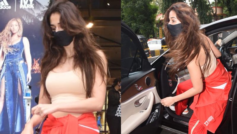 Hema Malini, Bhagyashree and Dimple Kapadia Spotted in different places in mumbai