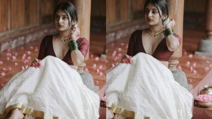 Esther Anil share her photo Esther Anil share her photo
