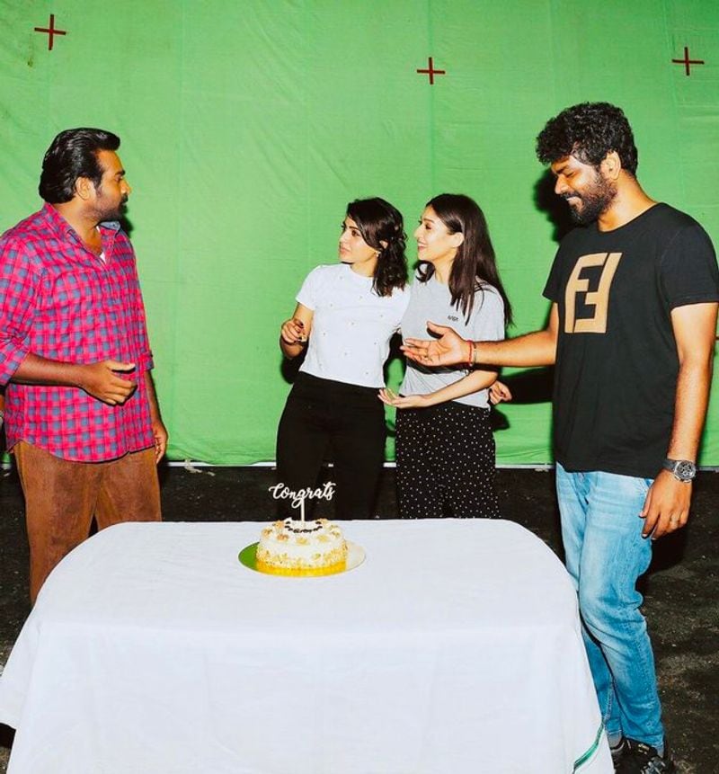kathuvaakula rendu kadhal shooting spot photo goes viral