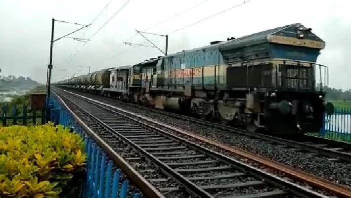 passenger train hits to container in Anekal snr passenger train hits to container in Anekal snr