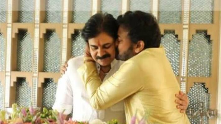 chiranjeevi interesting comments in pelli sandadi pre release event chiranjeevi interesting comments in pelli sandadi pre release event
