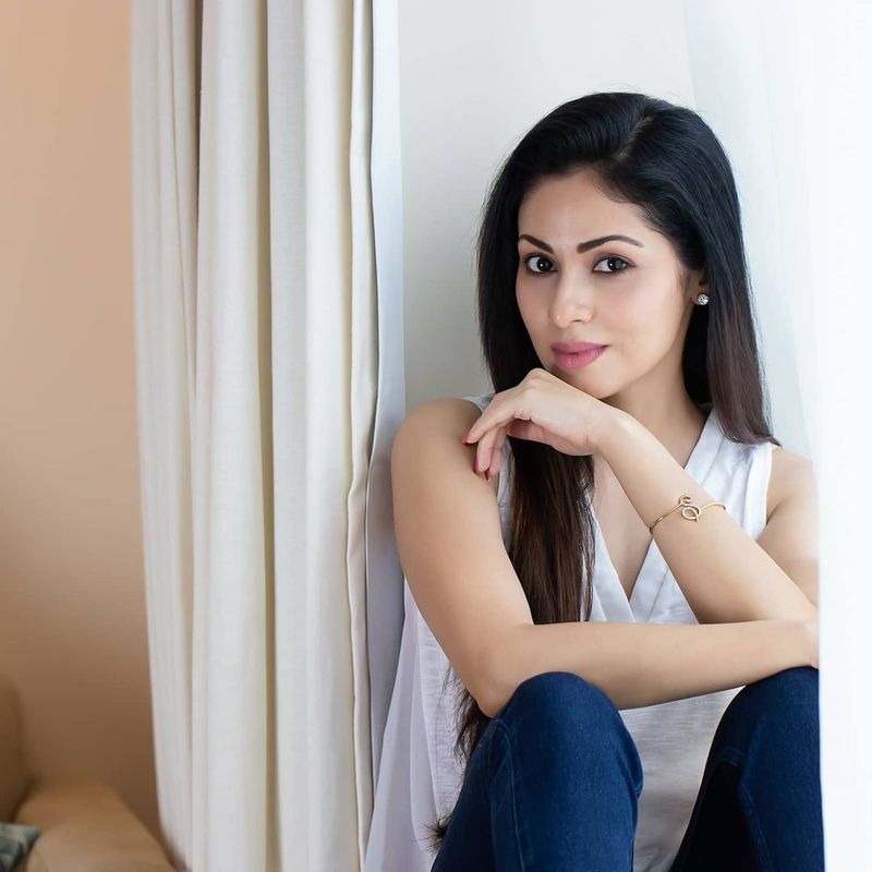 heroine sadaa latest hot pic heat raise on netizens its goes viral