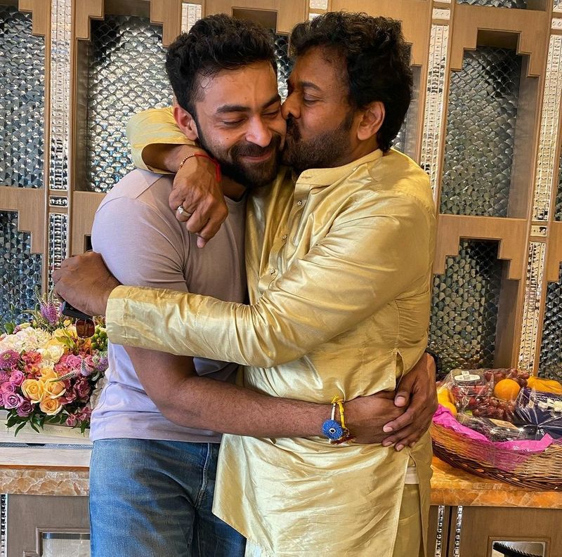 allu arjun is not a mega hero thats way he skips chiranjeevi bday celebrations