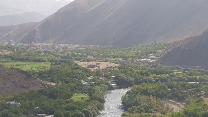 National Resistance Front defeat the Taliban in the Panchsheer Valley