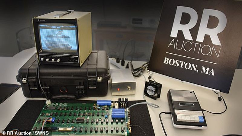 40 year old Apple II manual signed by Steve Jobs fetches a whopping Rs 5.85 crore auction