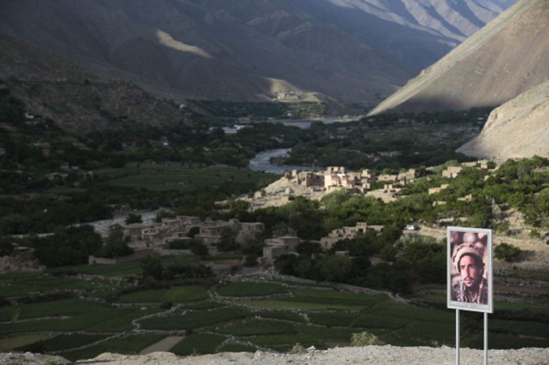 National Resistance Front defeat the Taliban in the Panchsheer Valley