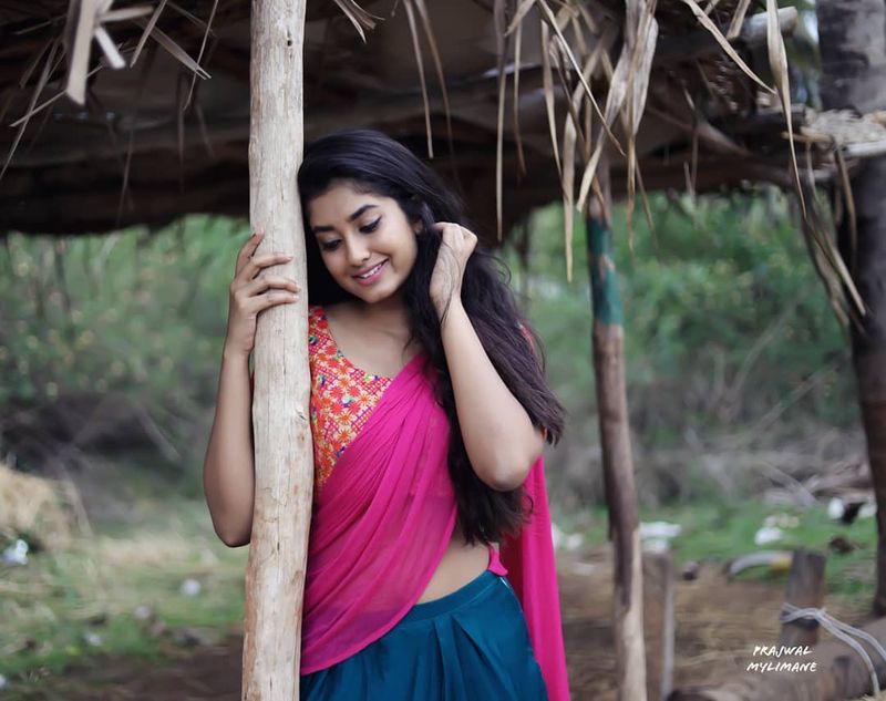 katrukkena veli vijay tv serial actress priyanka hot photos