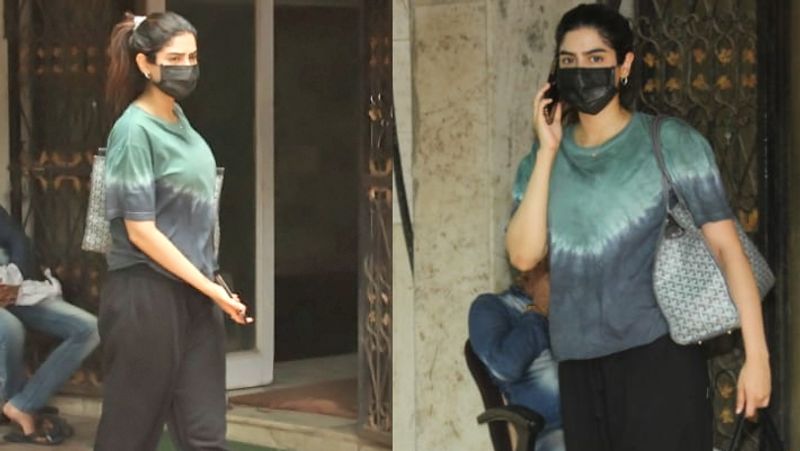 Saif Ali Khan returned from maldives and Flaunt Kareena name Tattoo