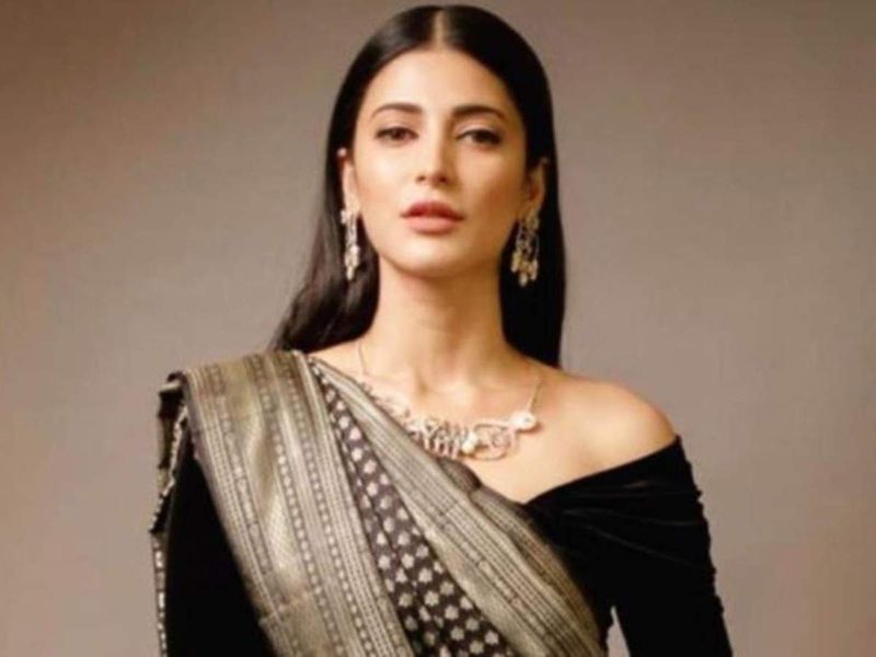 shruti haasan share rare pics with dhol her desire found that time