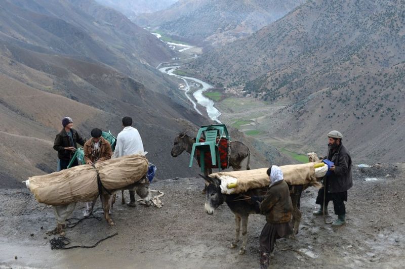 Who is the national resistance front of Afghanistan who wage war against Taliban