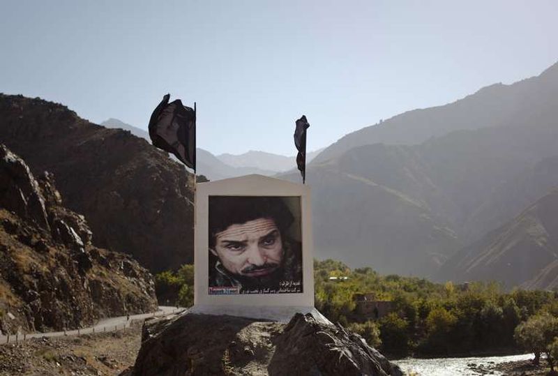 Who is the national resistance front of Afghanistan who wage war against Taliban
