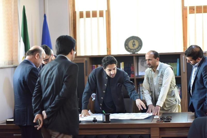 Who is the national resistance front of Afghanistan who wage war against Taliban