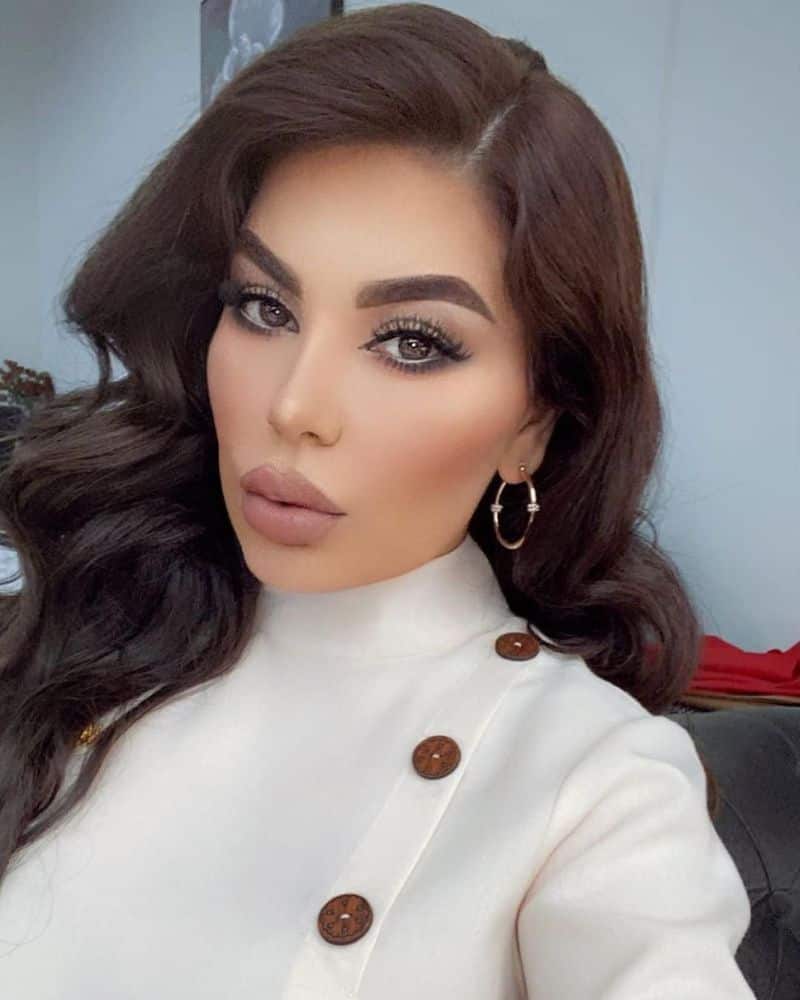 Meet Afghanistanis Kim Kardashian Aryana Sayeed Escaped Country As The Taliban Took Over