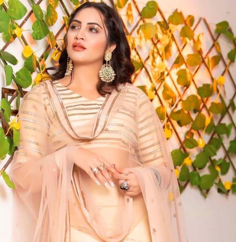 Actress Arshi Khan marriage to an Afghanistan cricketer has been annulled due to Taliban terror spb