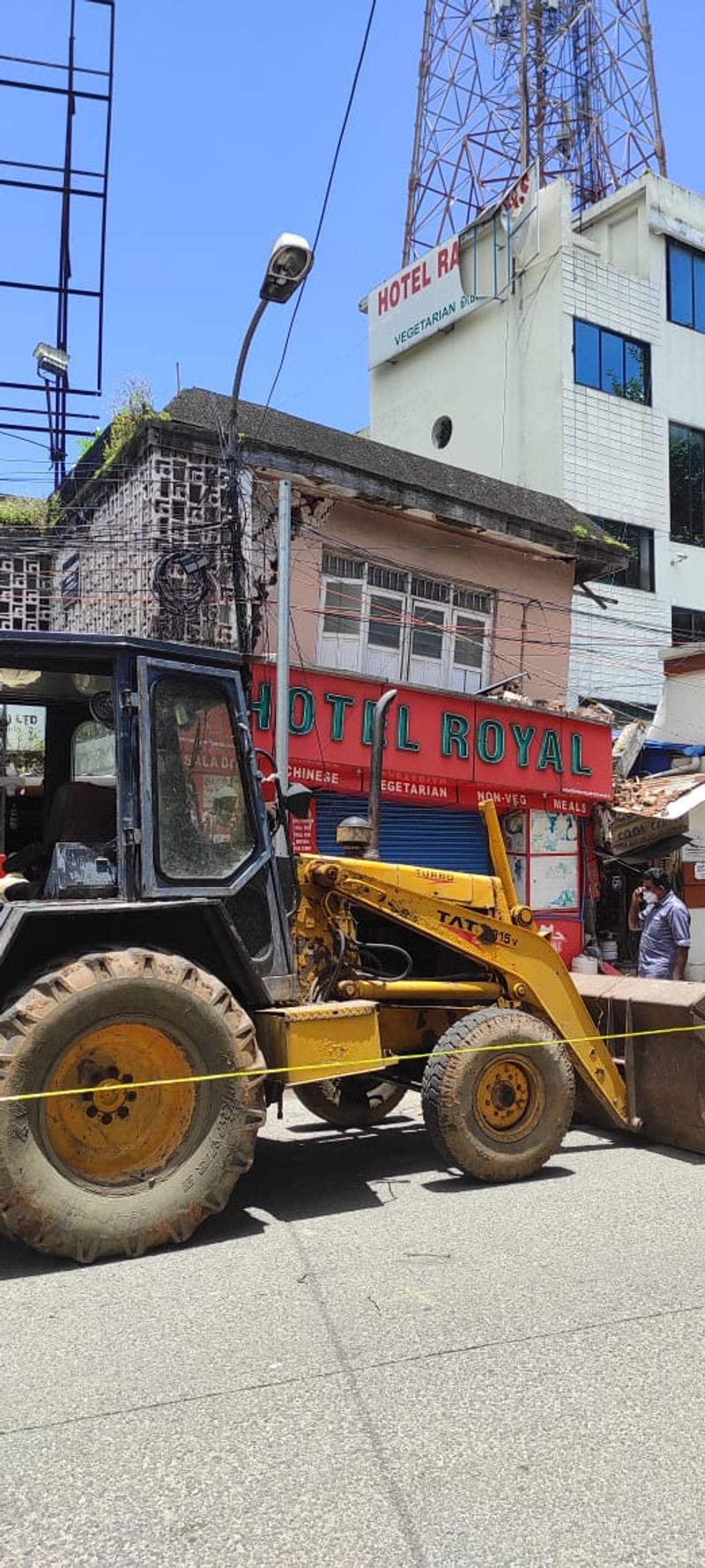 hotel building in front of the Ernakulam North railway station tilted people were evacuated