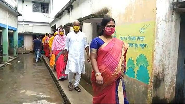 TMC brings no confidence against own panchayat heads in Malda bmm TMC brings no confidence against own panchayat heads in Malda bmm