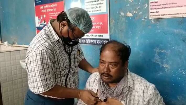 TMC Panchayat pradhan allegedly beaten by miscreants and members in Murshidabad bmm TMC Panchayat pradhan allegedly beaten by miscreants and members in Murshidabad bmm