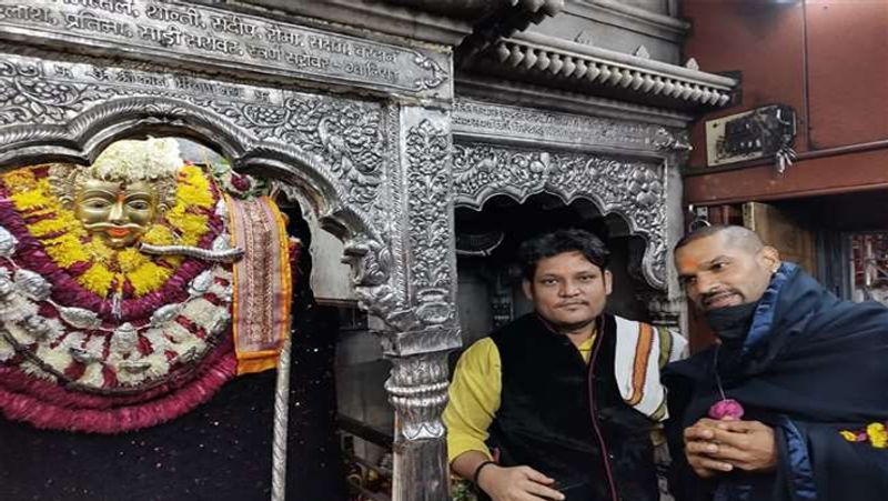 Shikhar Dhawan visits Vishno Devi With family Before second phase of IPL 2021