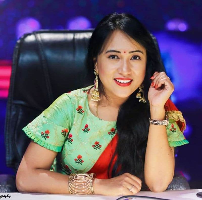 siri priyanka and other biggboss5 members revealed they first love emotional