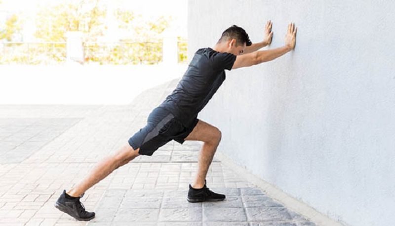 stretches to relieve knee pain