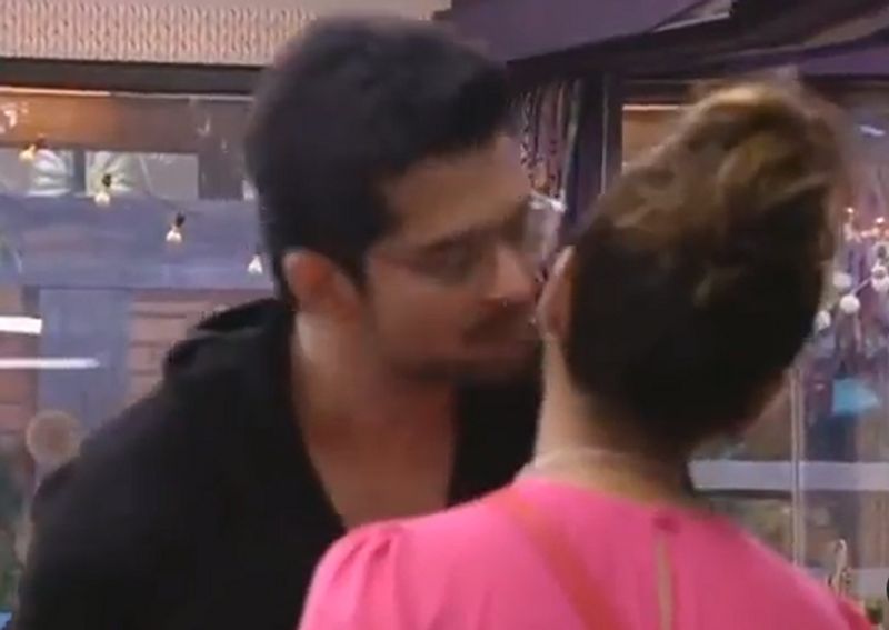 Shamita Shetty-Raqesh Bapat grab eyeballs with their cosy moments in Bigg Boss OTT dpl