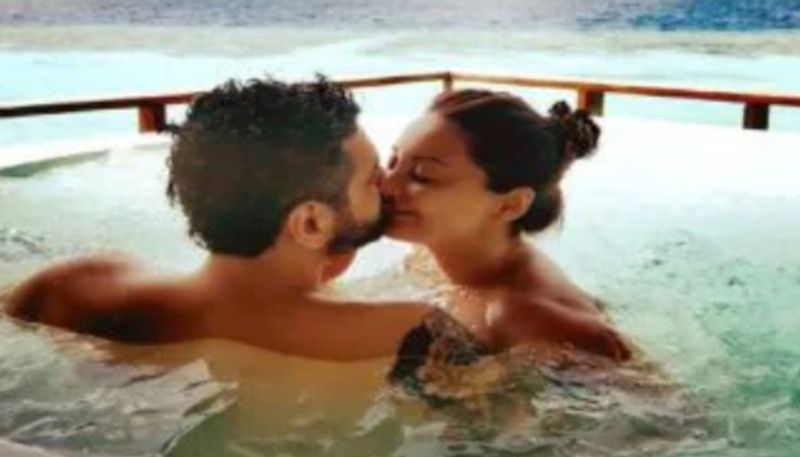 Minissha Lamba shares a bunch of romantic pics with boyfriend Akash Malik on his birthday BRD
