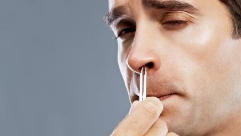 Is It Dangerous to Pluck Your Nose Hair bmm