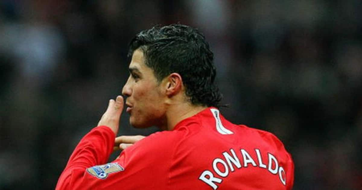 Cristiano Ronaldo: Manchester United signing to wear No 7 shirt