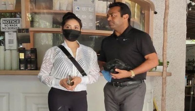Diwali 2021 - Leander Paes and Kim Sharma celebrate their first diwali together ALB