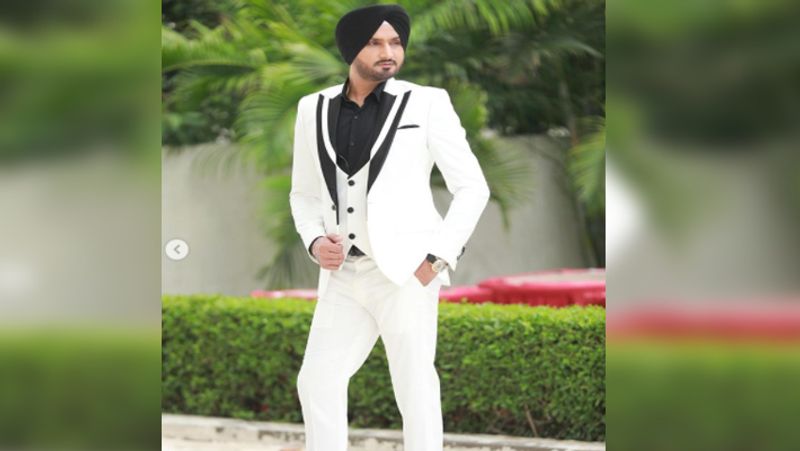 IPL 2021: KKR Star Player Harbhajan singh shares his dashing photos on instagram, See here