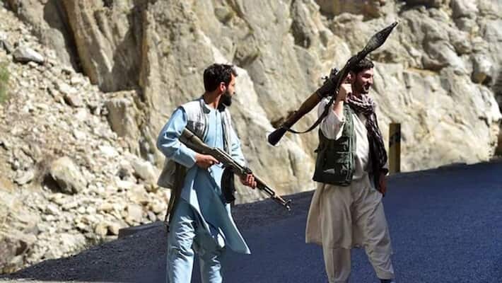 Taliban shuts down internet in Panjshir to block Amrullah Saleh from tweeting Taliban shuts down internet in Panjshir to block Amrullah Saleh from tweeting