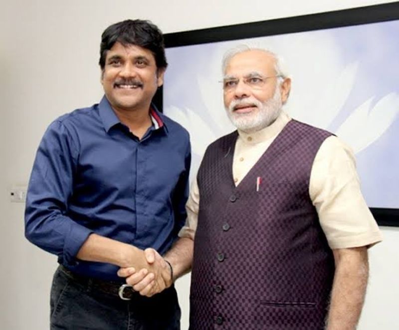 nagarjuna unseen rare photos viral with chiru krishna pawan ntr mahesh balayya venky prabhas