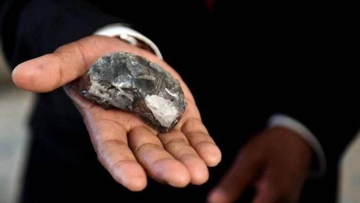 farmer found 6.47 carat diamond in Panna farmer found 6.47 carat diamond in Panna
