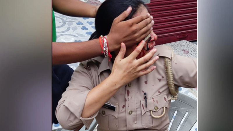 Uttar Pradesh lady constable molested and attacked in Lucknow
