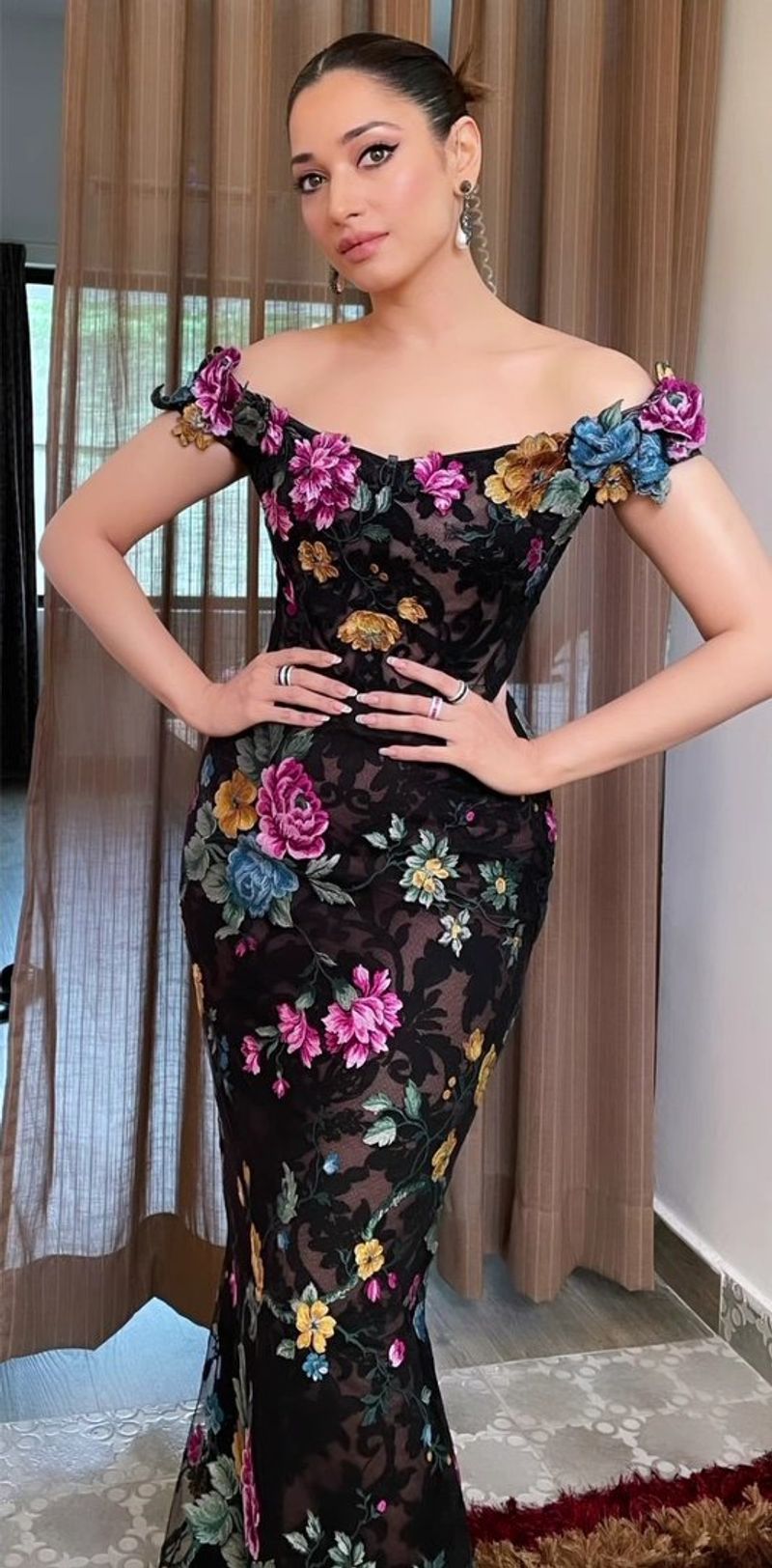 tamannah black florel gown latest photo shoot attracting