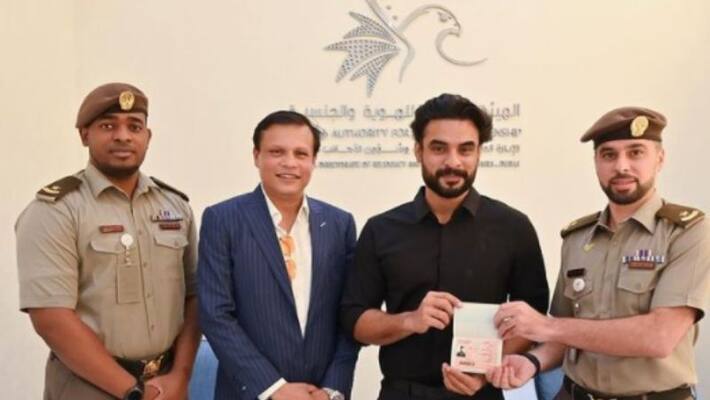 Actor Tovino Thomas recieve Golden Visa for UAE Actor Tovino Thomas recieve Golden Visa for UAE