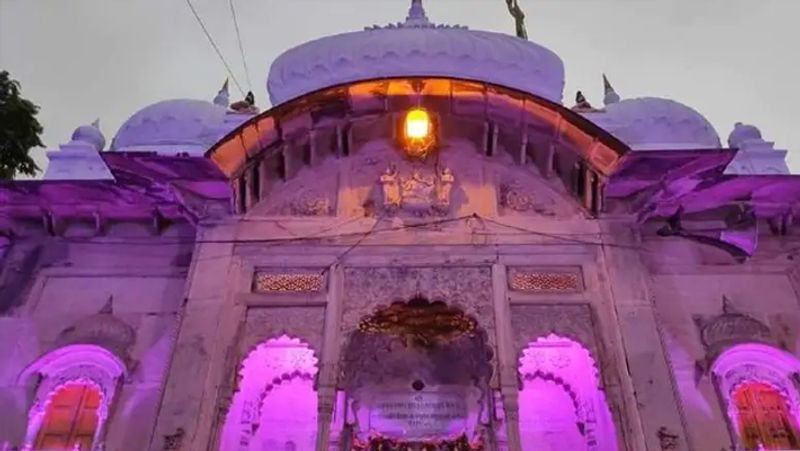 Janmashtami 2021, in Radha Krishna temple of Gwalior Madhya Pradesh, lord krishna wears jewelry worth Rs 100 crore