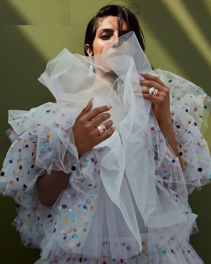 priyanka chopra hottest photo shoot just killing
