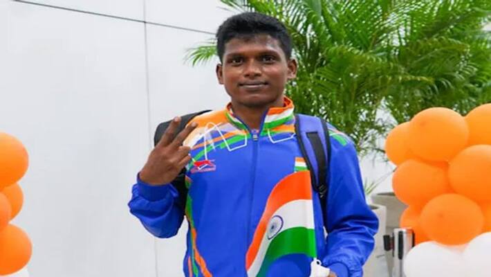 Tokyo Paralympics Tamil Nadu State govt announces Rs 2 crore for Silver Medalist Mariyappan Thangavelu kvn Tokyo Paralympics Tamil Nadu State govt announces Rs 2 crore for Silver Medalist Mariyappan Thangavelu kvn