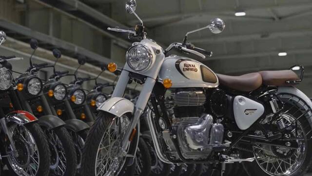 Royal Enfield Sets Guinness World Record With Classic 350 Launch Event