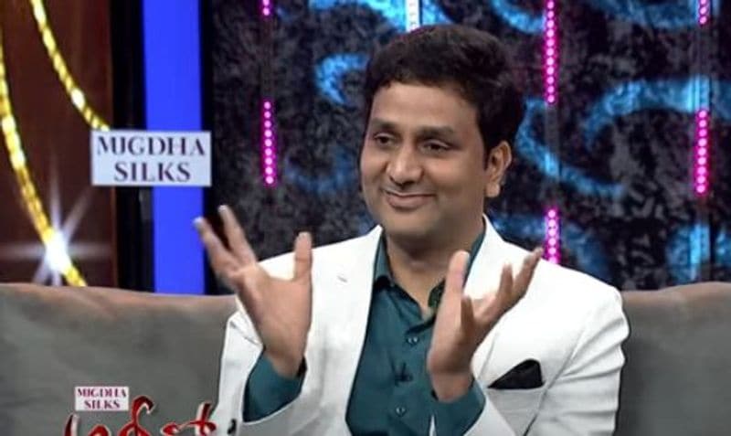 srinivas avasarala gave a big shock to raviteja revealed in alitho saradaga show