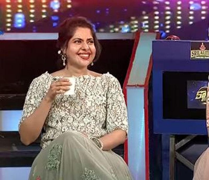 maheswari emotional remebering aunty sridevi in suma cash show