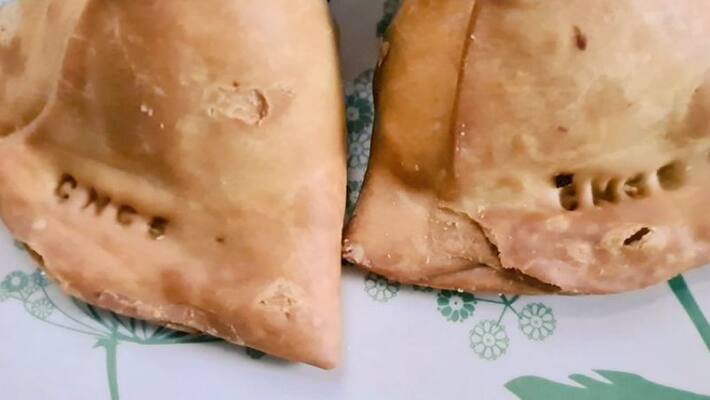 Hilarious Picture Of Samosa With Serial Number Has Twitter In Splits Hilarious Picture Of Samosa With Serial Number Has Twitter In Splits