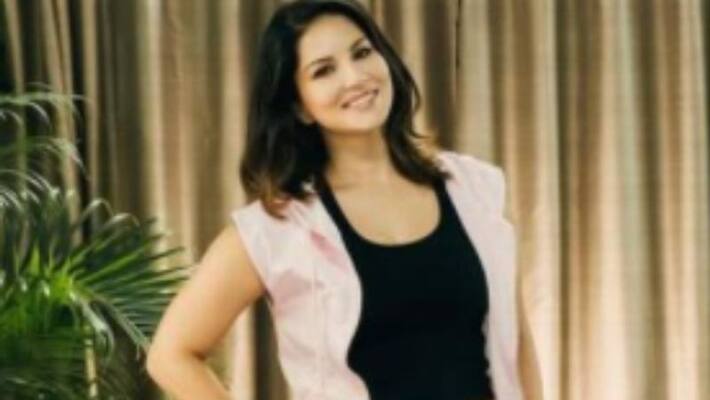 Sunny Leone star in Tamil horror comedy film Oh My Ghost Sunny Leone star in Tamil horror comedy film Oh My Ghost